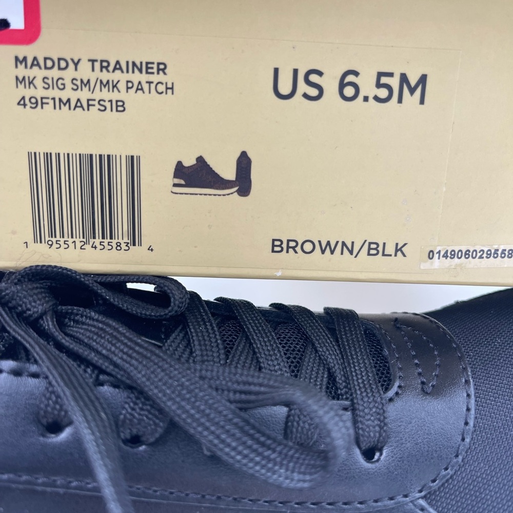 Michael Kors MADDY TRAINER MK SIG SM/MK PATCH
49F1MAFS1B Athletic Sneakers
Brown - Picture 14 of 16